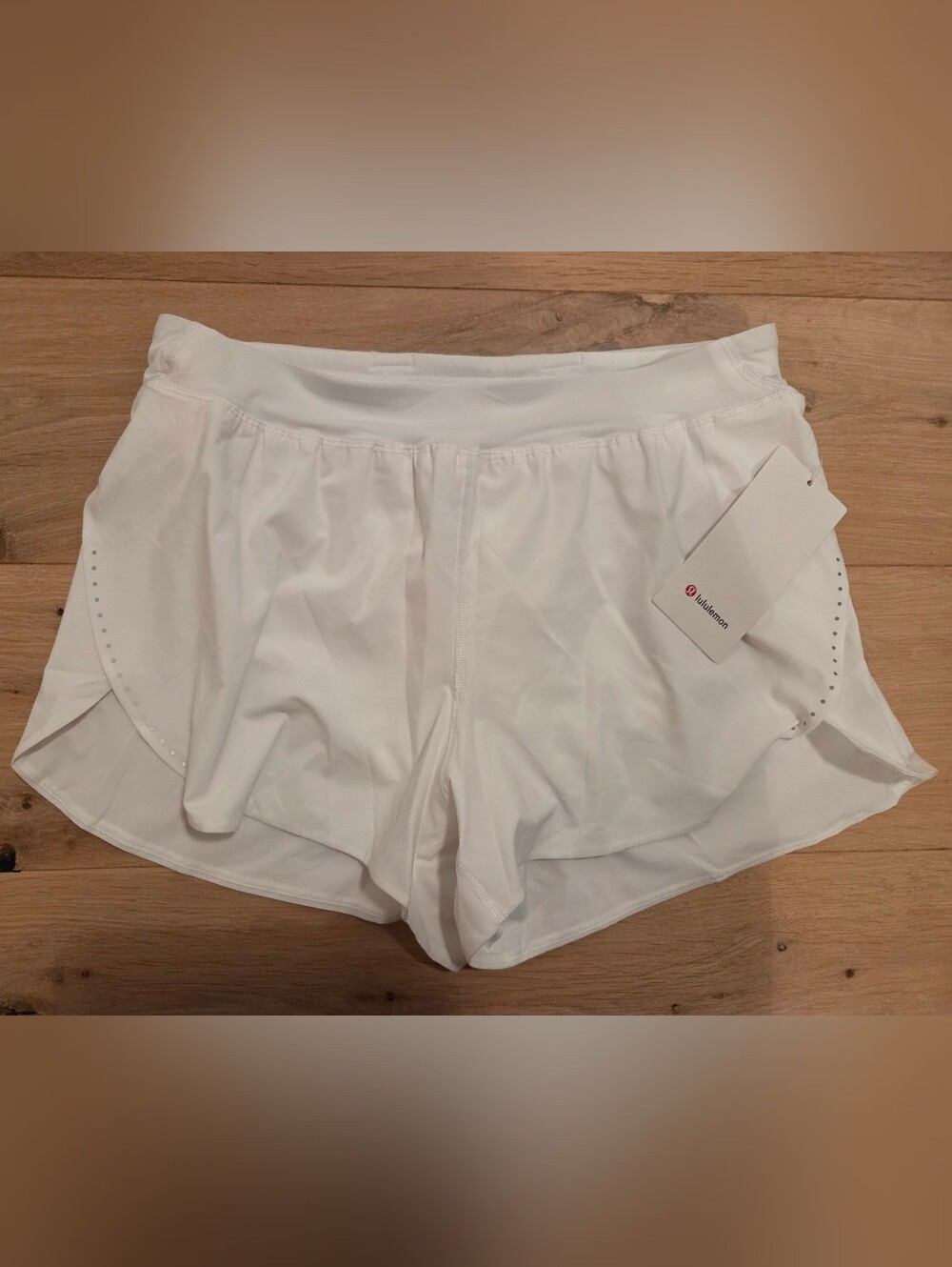 Lululemon Fast and Free High-Rise Classic-Fit Split Short 3" Size L White